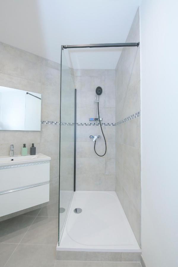 Apartmán Les Champs, T2 Hypercentre Chic Et Cosy Wifi Par Sovalfi Saint-Etienne  Exteriér fotografie